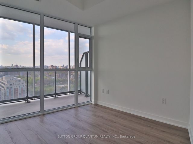 1307 - 50 Ordnance St