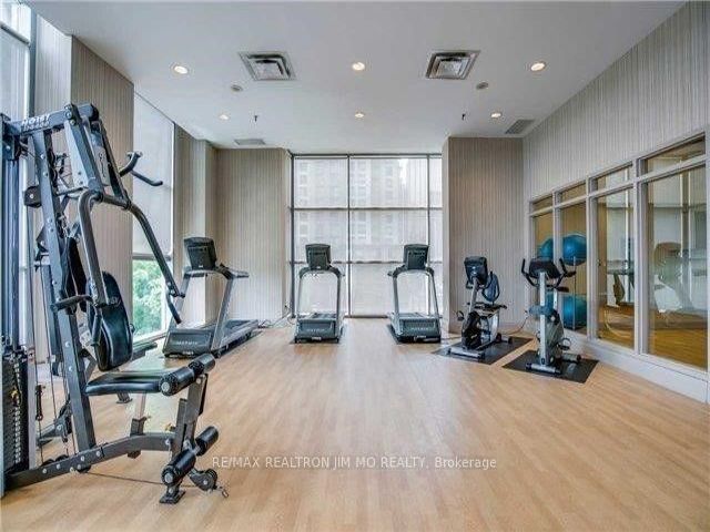 1108 - 8 Hillcrest Ave