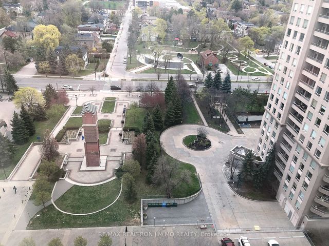 1108 - 8 Hillcrest Ave