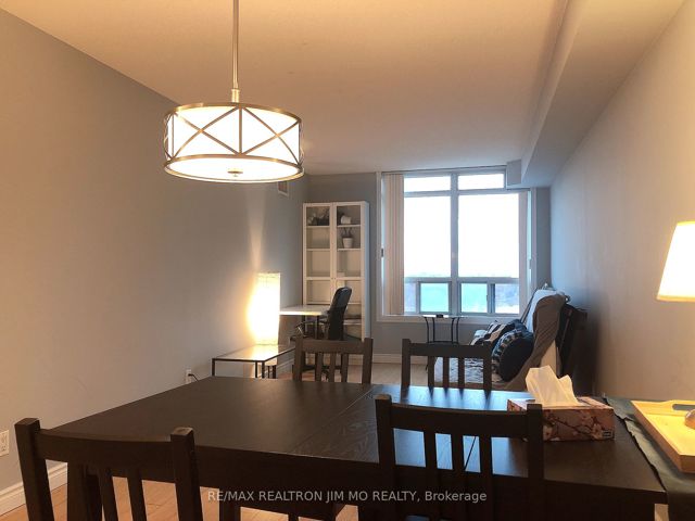 1108 - 8 Hillcrest Ave