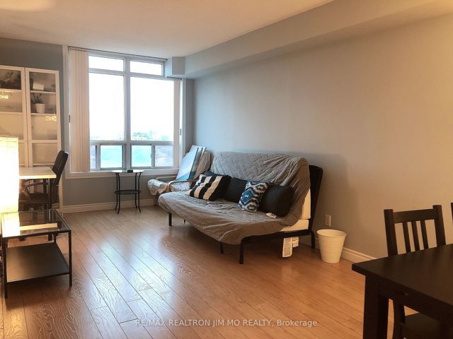 1108 - 8 Hillcrest Ave