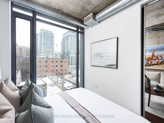 402 - 138 Princess St E
