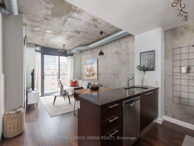 402 - 138 Princess St E