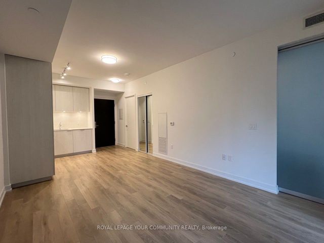 309 - 158 Front St E