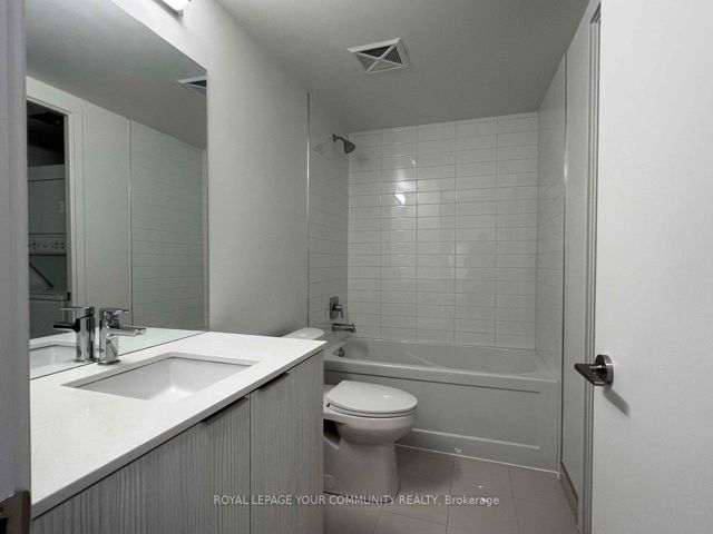 309 - 158 Front St E
