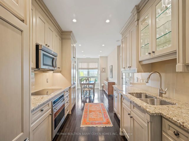 407 - 21 Burkebrook Pl