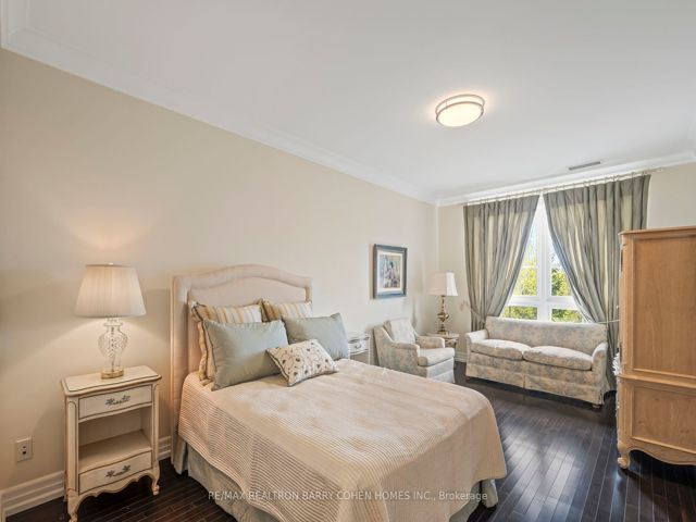 407 - 21 Burkebrook Pl