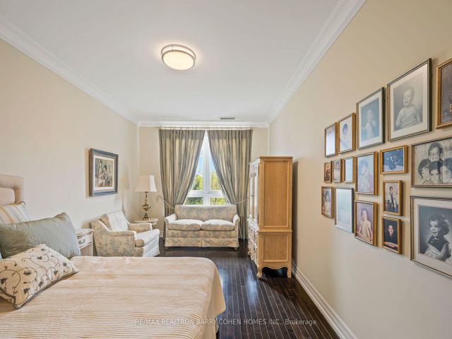 407 - 21 Burkebrook Pl
