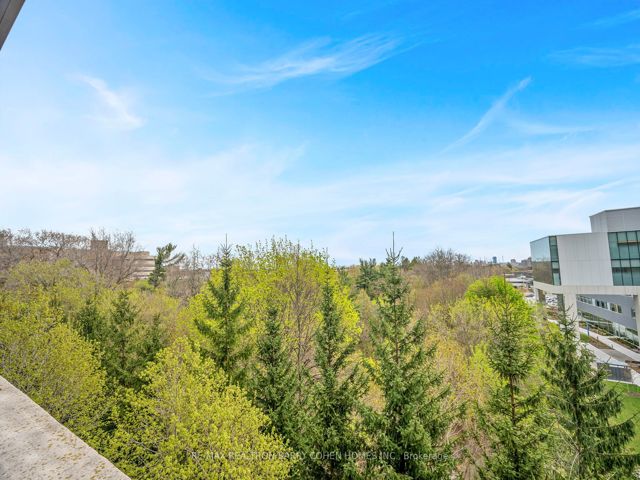 407 - 21 Burkebrook Pl