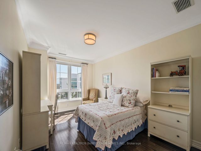 407 - 21 Burkebrook Pl