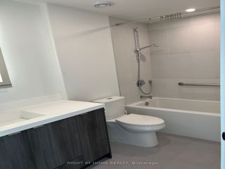 1404 - 30 Inn On The Park Dr