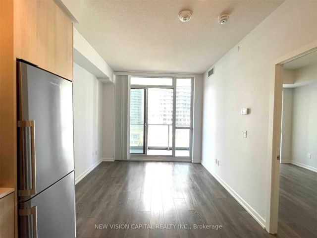 706 - 50 Forest Manor Rd