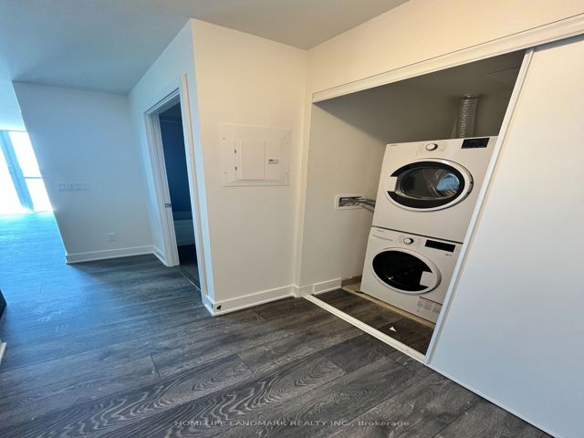 2805 - 188 Fairview Mall Dr
