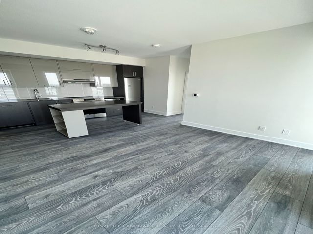 2805 - 188 Fairview Mall Dr