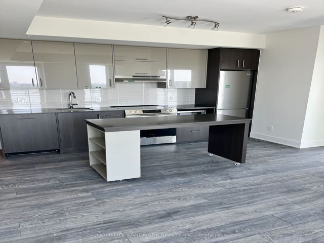 2805 - 188 Fairview Mall Dr