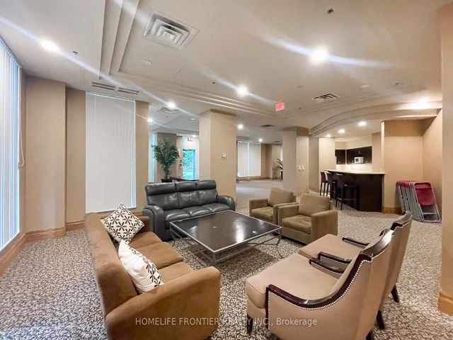 808 - 5508 Yonge St