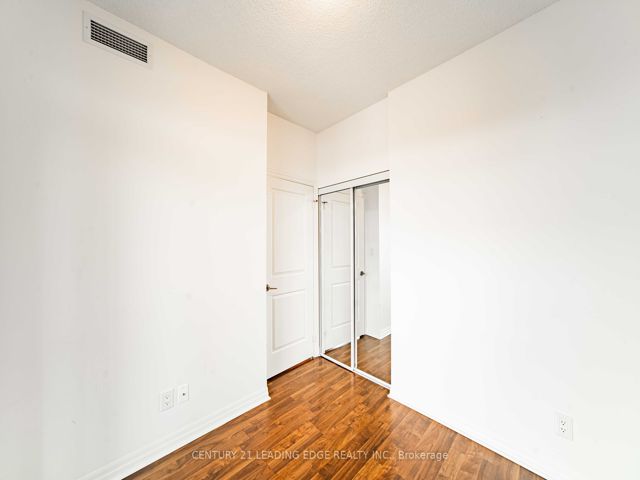 1802 - 30 Herons Hill Way