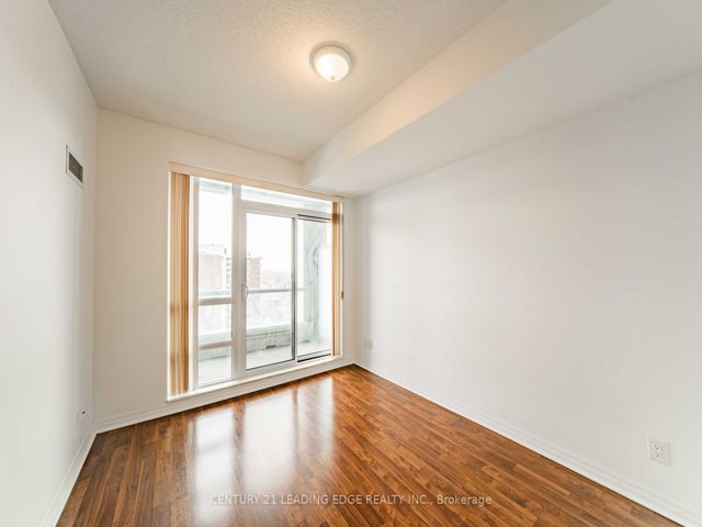 1802 - 30 Herons Hill Way