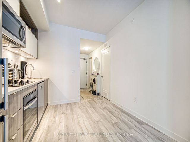 1244 - 135 Lower Sherbourne St