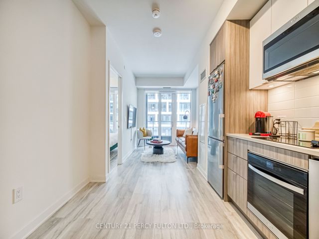 1244 - 135 Lower Sherbourne St
