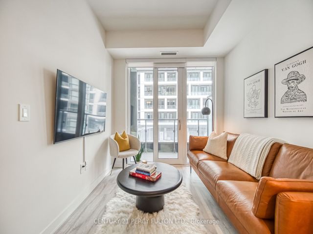 1244 - 135 Lower Sherbourne St