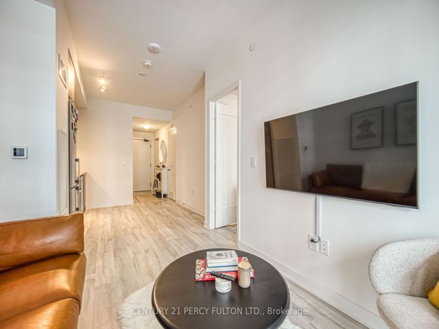 1244 - 135 Lower Sherbourne St