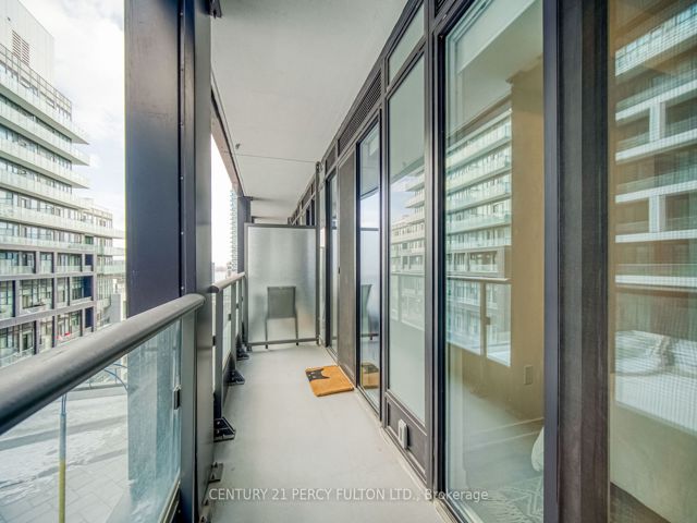 1244 - 135 Lower Sherbourne St