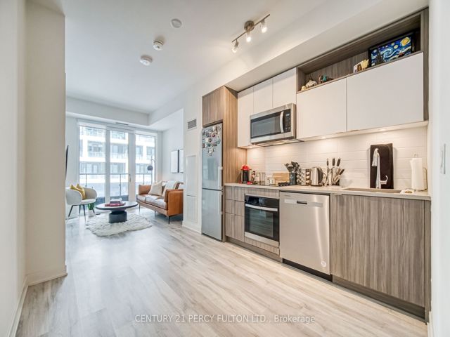 1244 - 135 Lower Sherbourne St