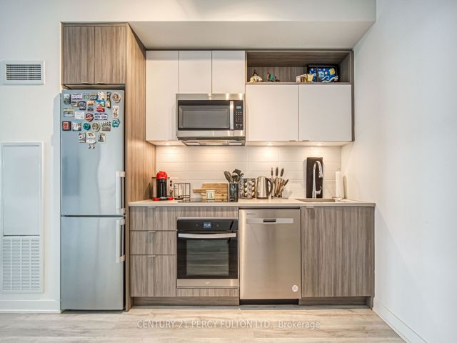 1244 - 135 Lower Sherbourne St