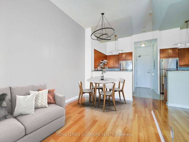 511 - 481 Rosewell Ave