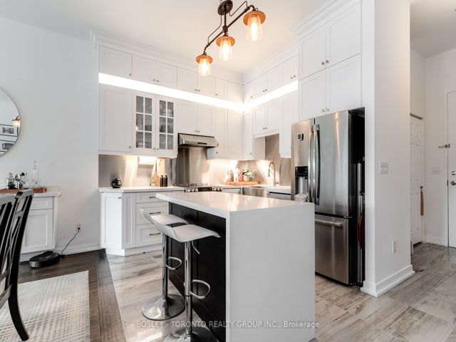 420 - 160 Baldwin St