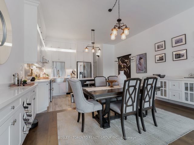 420 - 160 Baldwin St