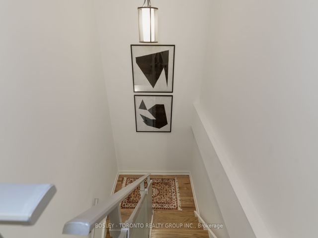 420 - 160 Baldwin St