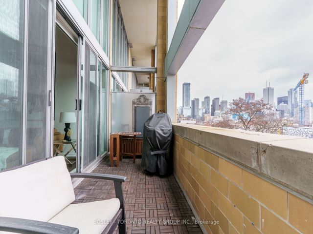 420 - 160 Baldwin St
