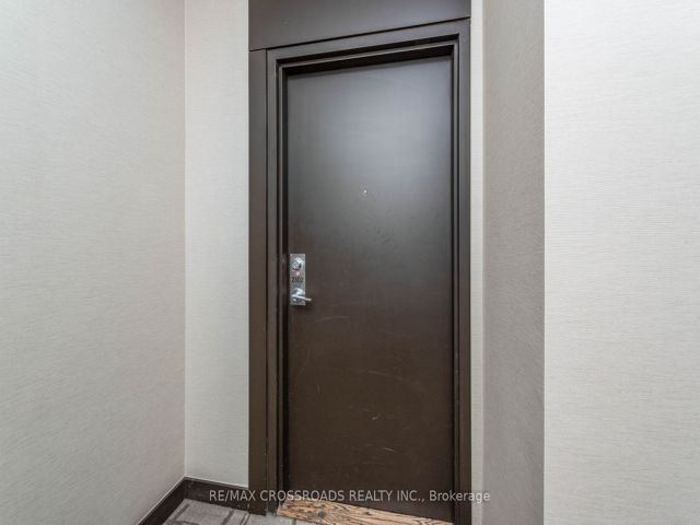 2302 - 62 Forest Manor Rd