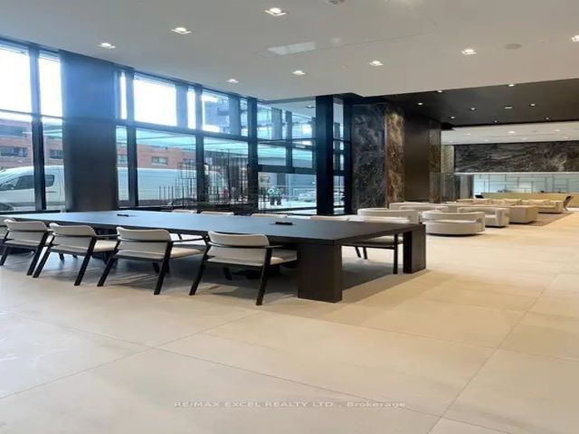 3512S - 127 Broadway Ave