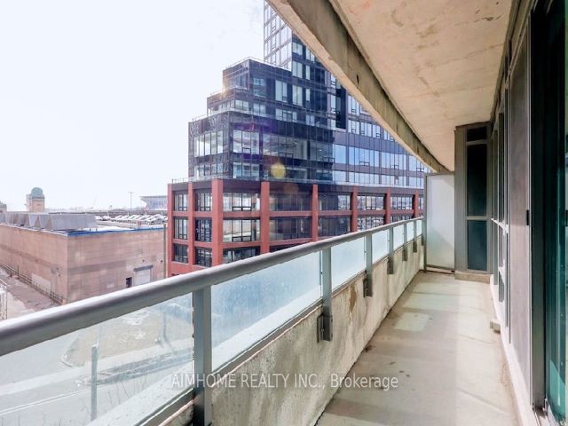 406 - 150 East Liberty St S