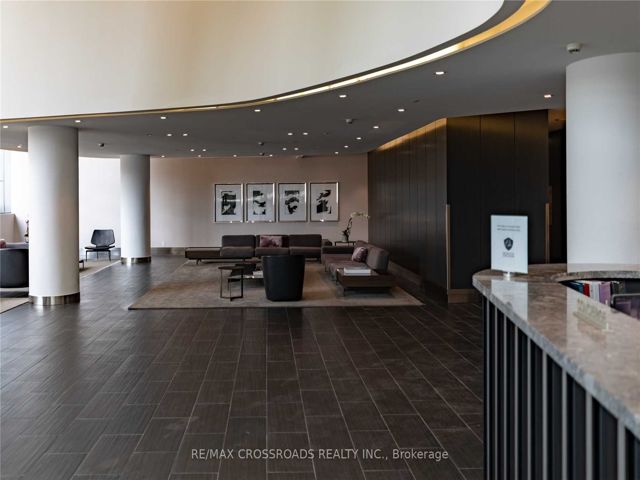605 - 1815 Yonge St