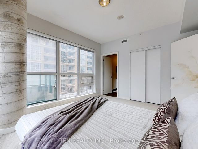 204 - 69 Lynn Williams St