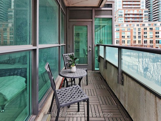 204 - 69 Lynn Williams St