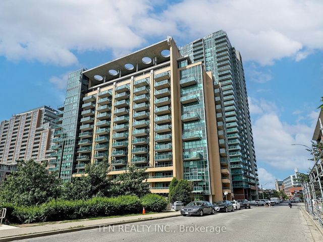 204 - 69 Lynn Williams St