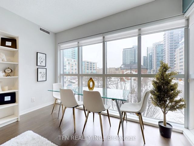 204 - 69 Lynn Williams St