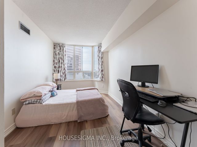 815 - 7 Bishop Ave