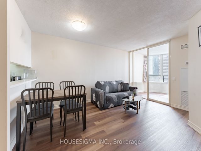 815 - 7 Bishop Ave
