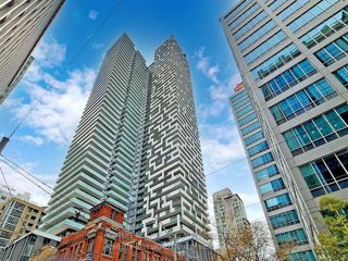 3512 - 20 Lombard St