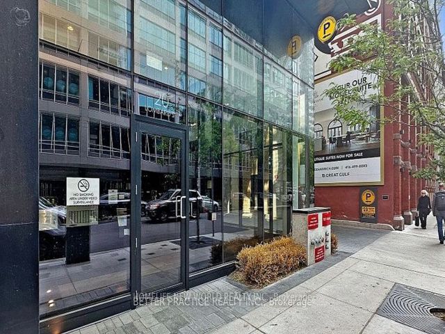 3512 - 20 Lombard St