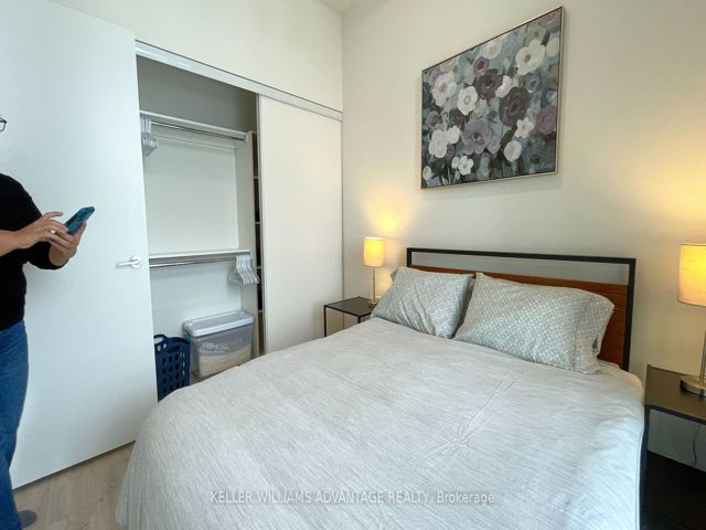 813W - 27 Bathurst St