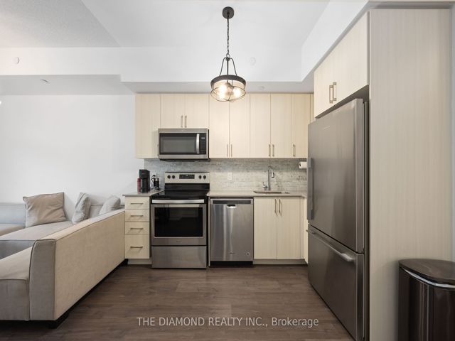 312 - 591 Sheppard Ave E