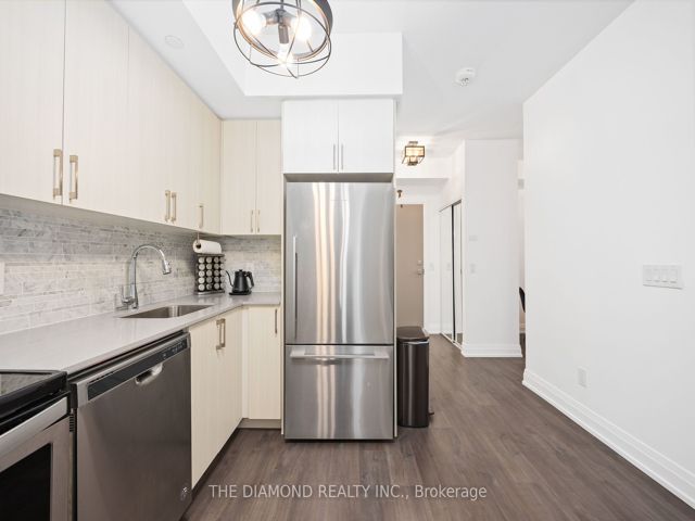 312 - 591 Sheppard Ave E