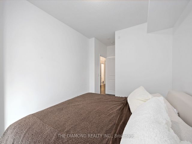 312 - 591 Sheppard Ave E